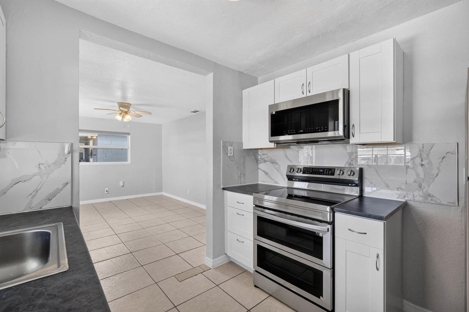 736 S CAROLINE ST — photo 4