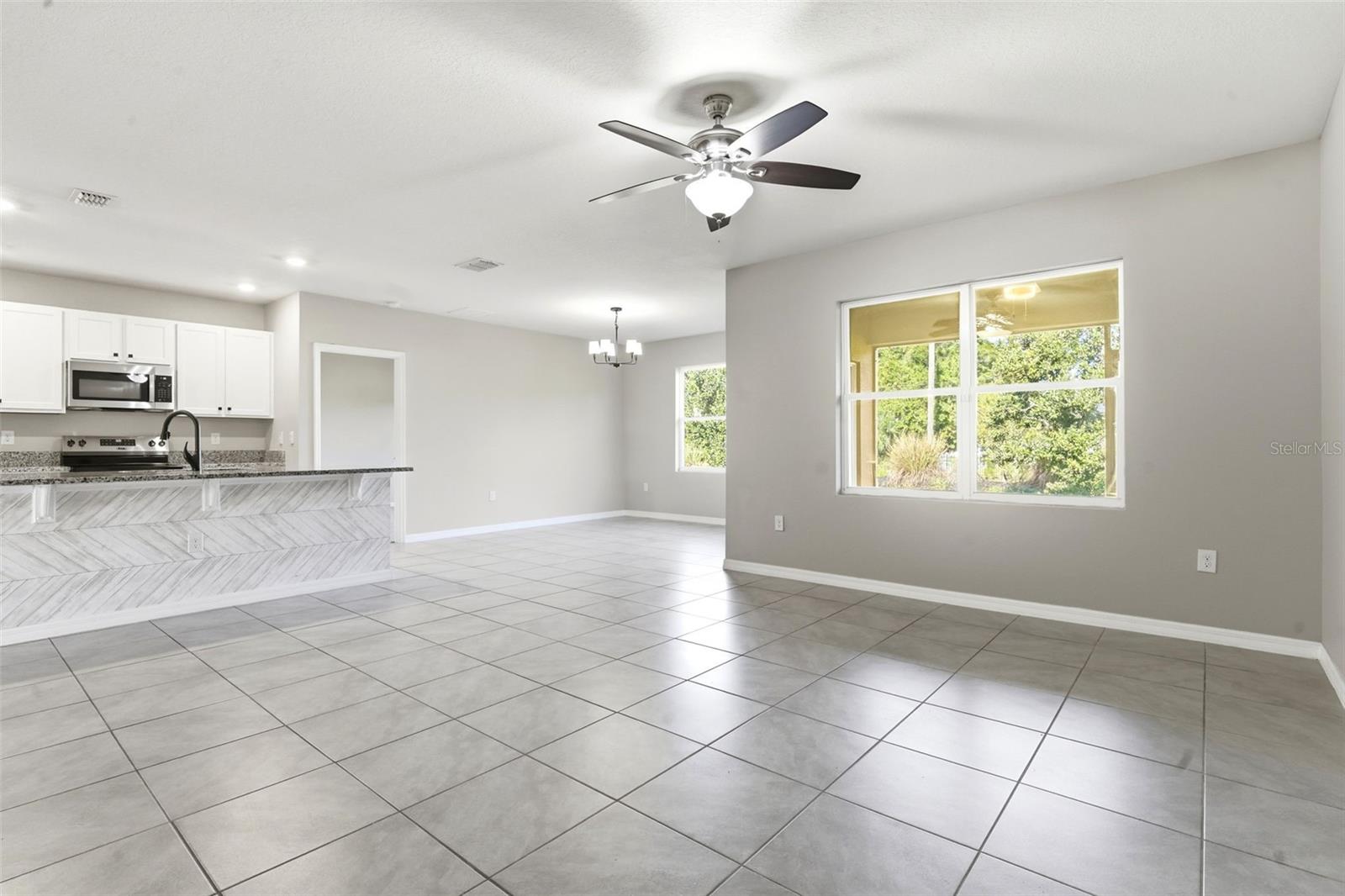 895 LAZIO CIR — photo 3