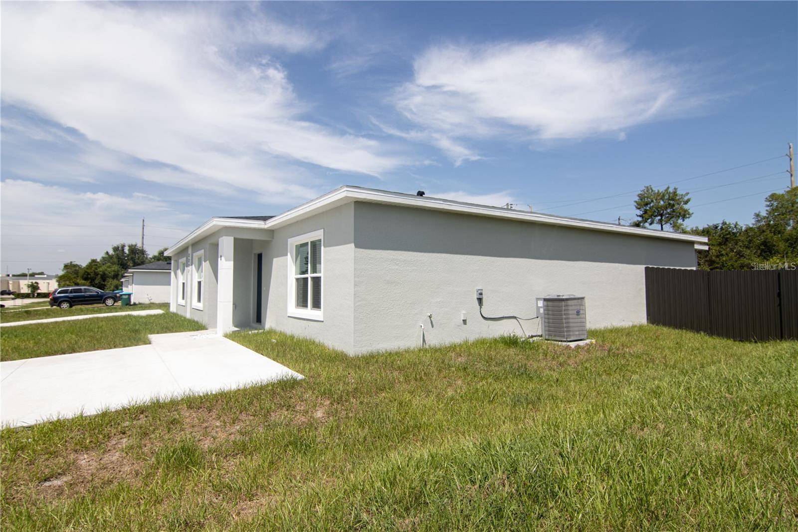 2232 FERNWOOD ST — photo 4