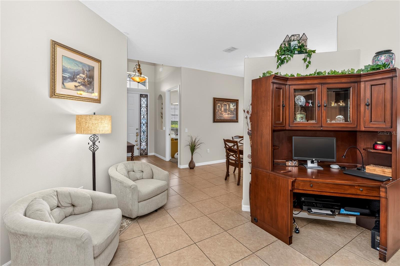 619 NEWHALL LN — photo 9