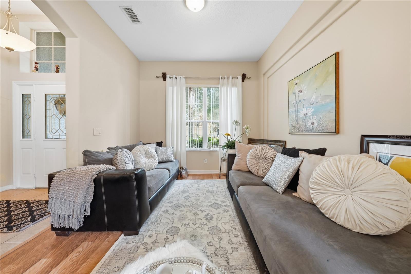 458 WOODFORD DR — photo 4