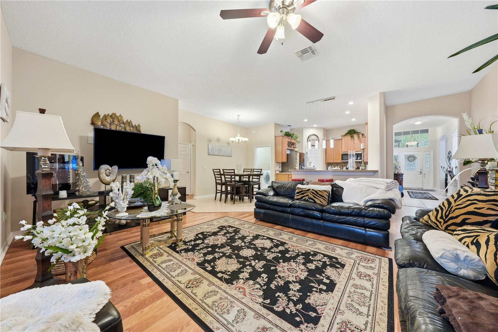 458 WOODFORD DR — photo 7