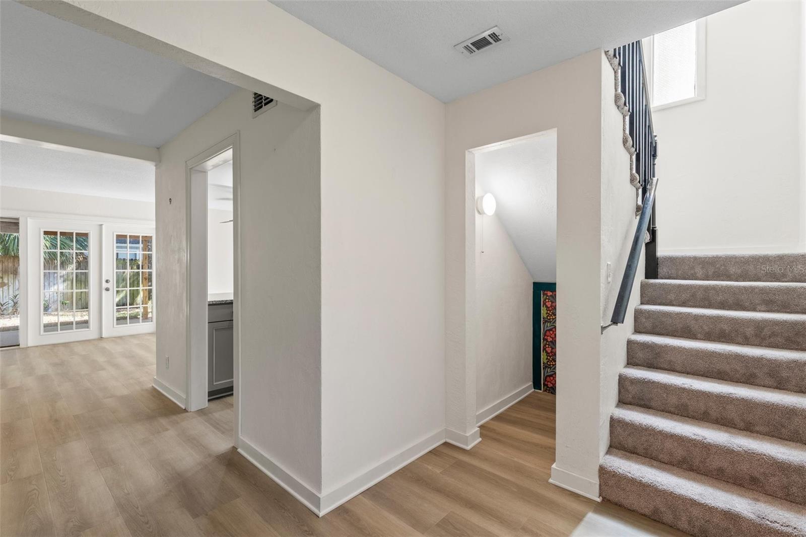 108 NORTHBROOK LN — photo 2