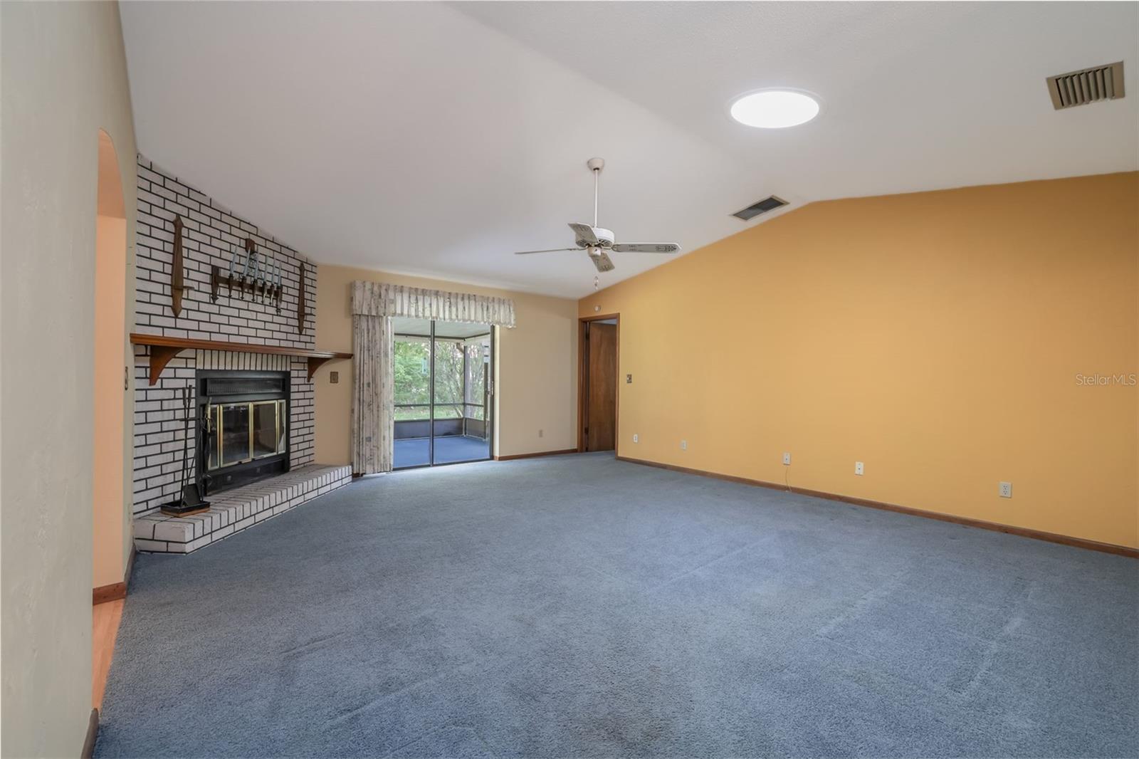 229 GEORGETOWNE BLVD — photo 5