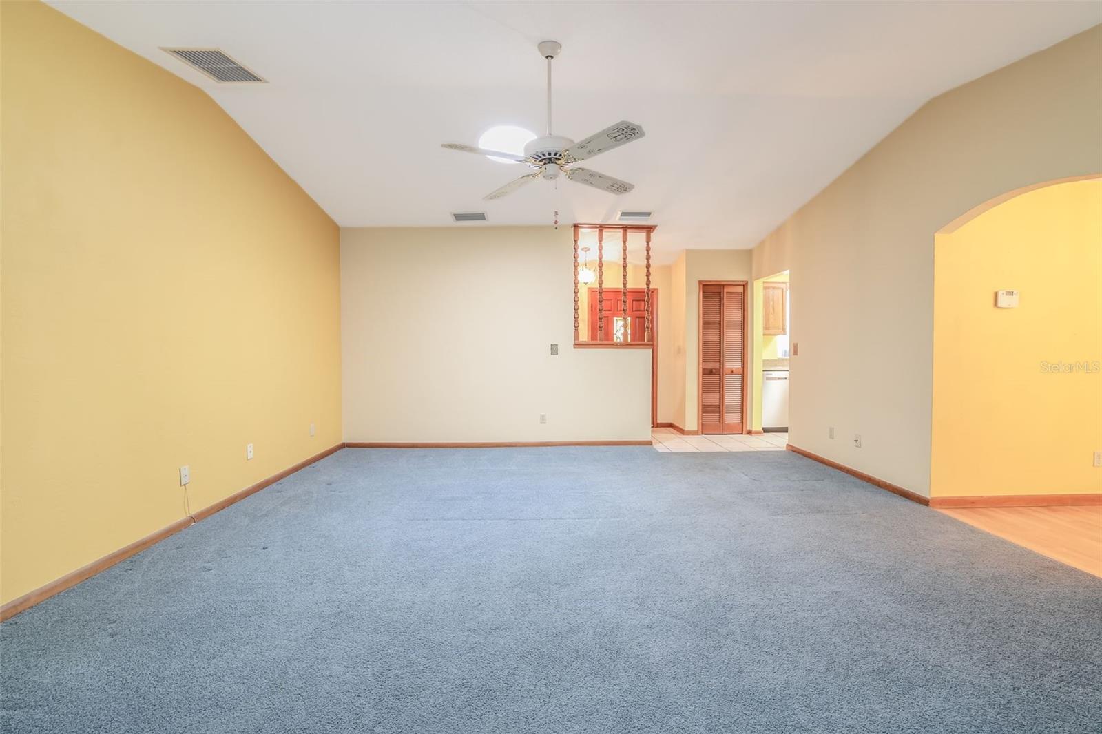 229 GEORGETOWNE BLVD — photo 8