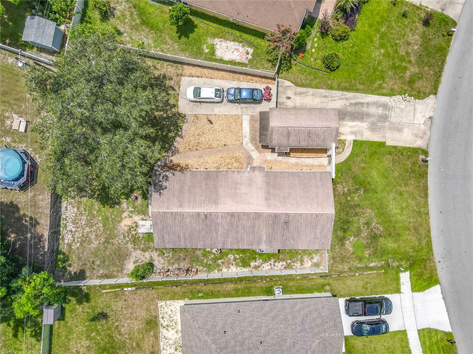 1123 W HANCOCK DR — photo 7