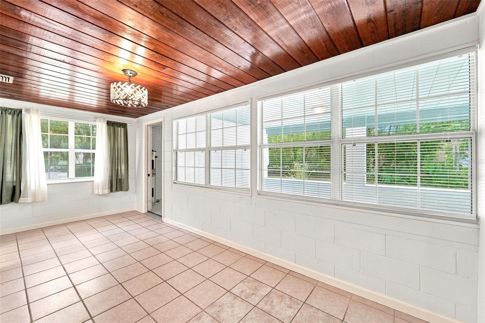 44 VOLUSIA DR — photo 9