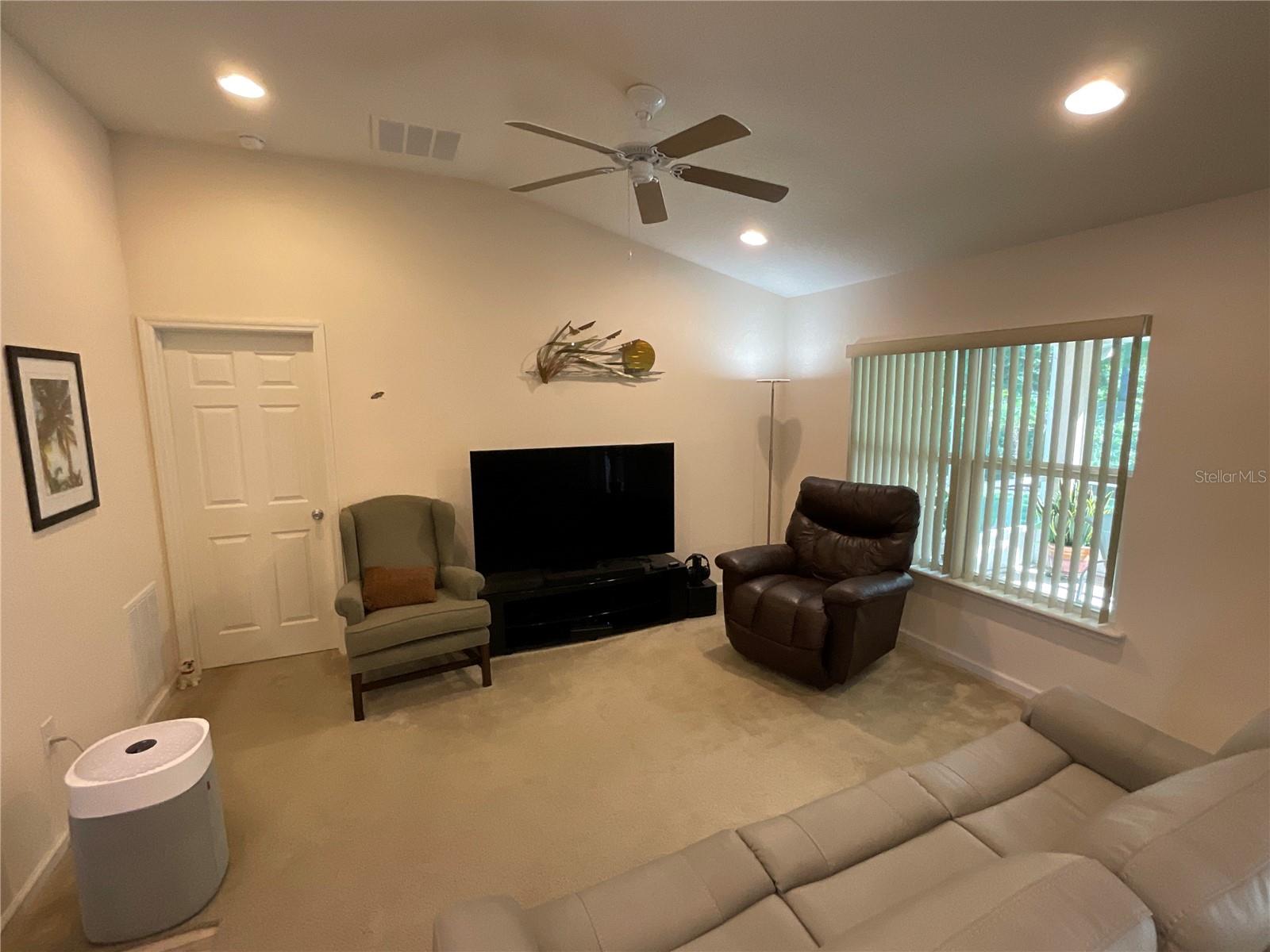 151 PERGOLA PL — photo 5