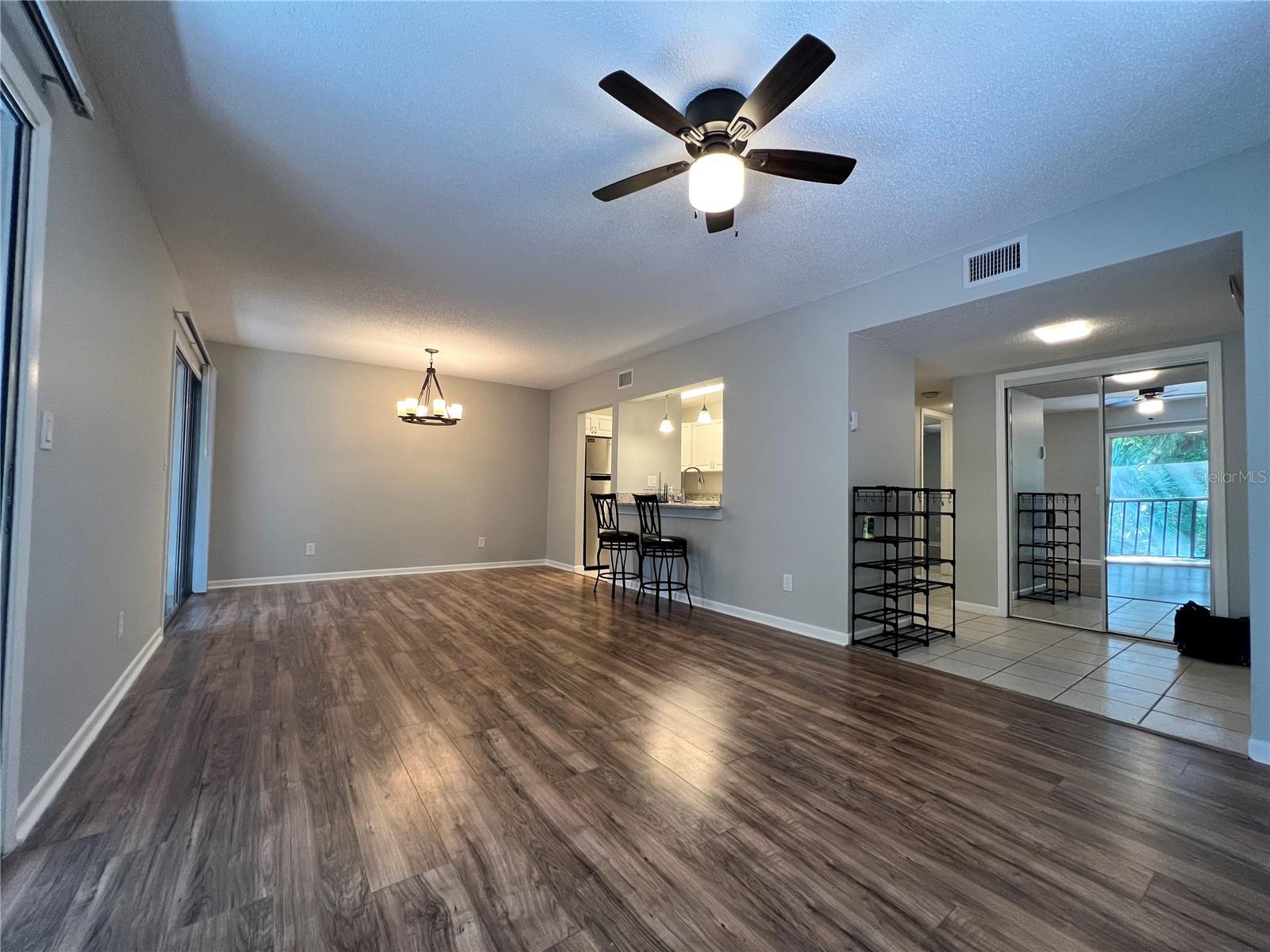 100 SWEETGUM WOODS CT #3D — photo 3