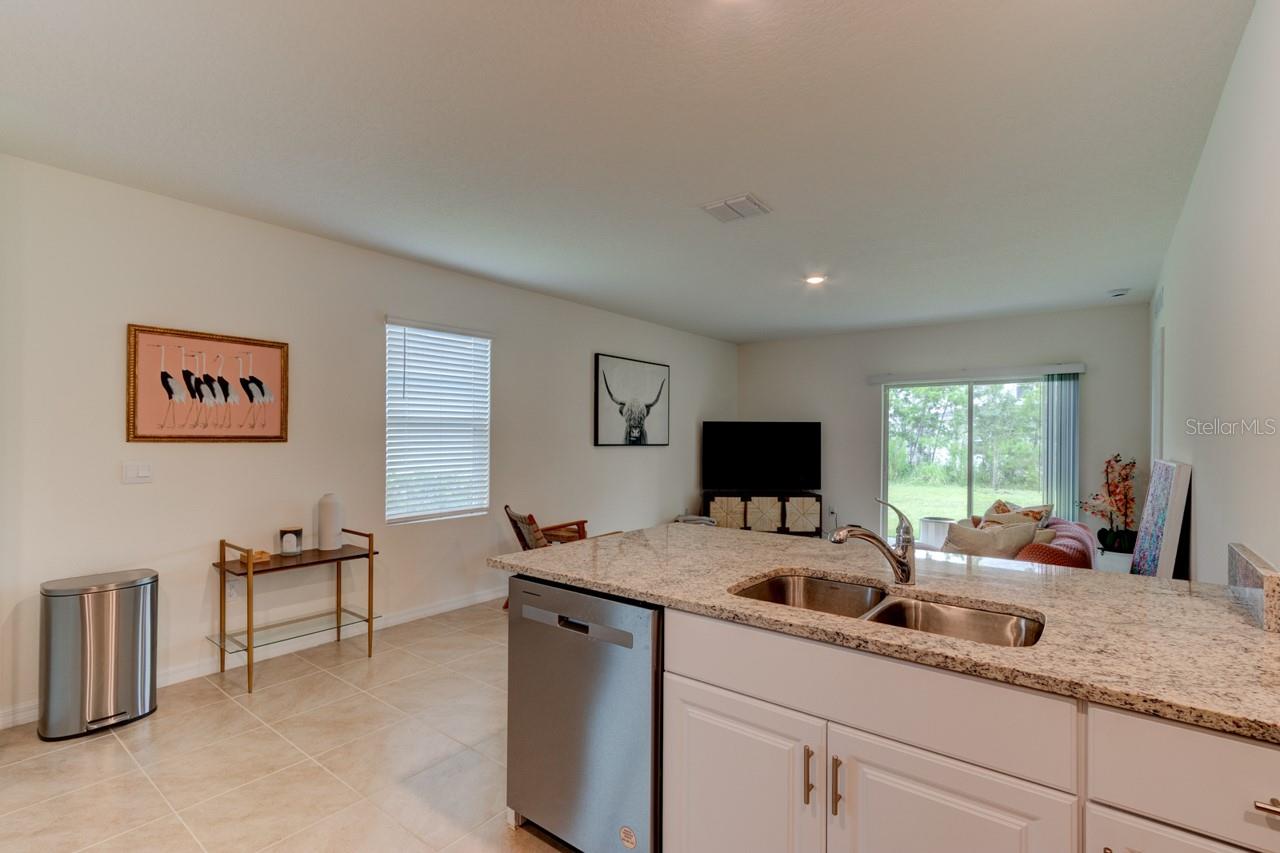 1360 CORK DR — photo 9
