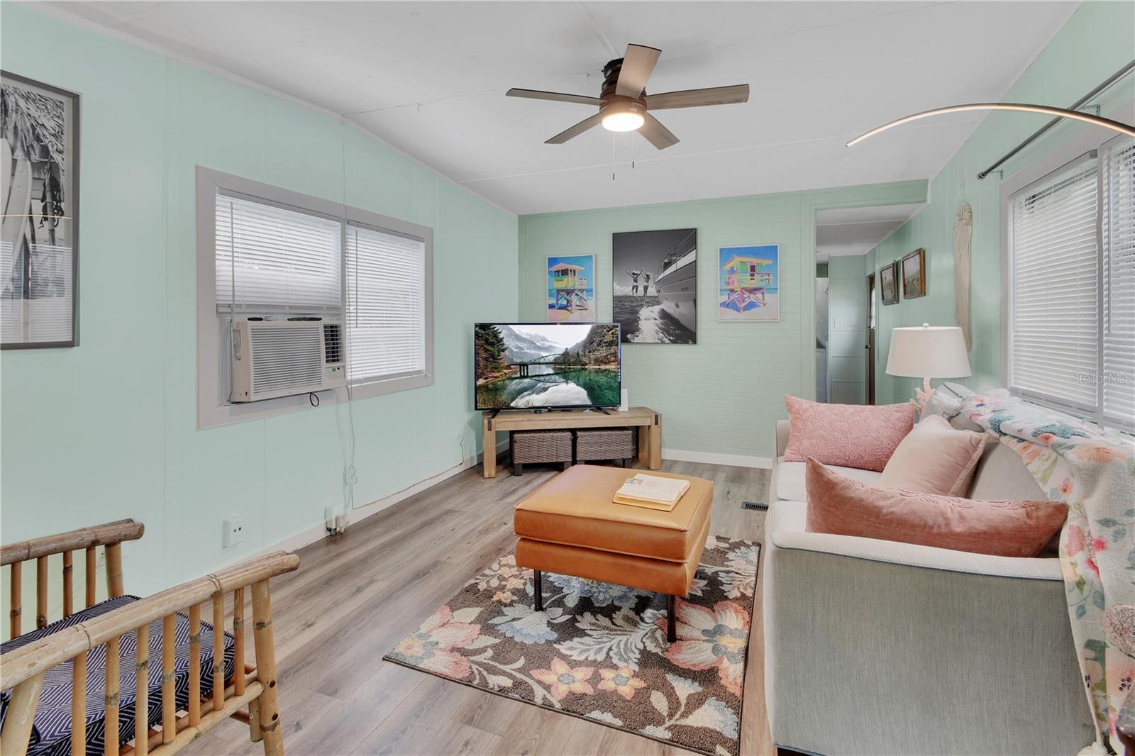 109 CYPRESS DR — photo 2