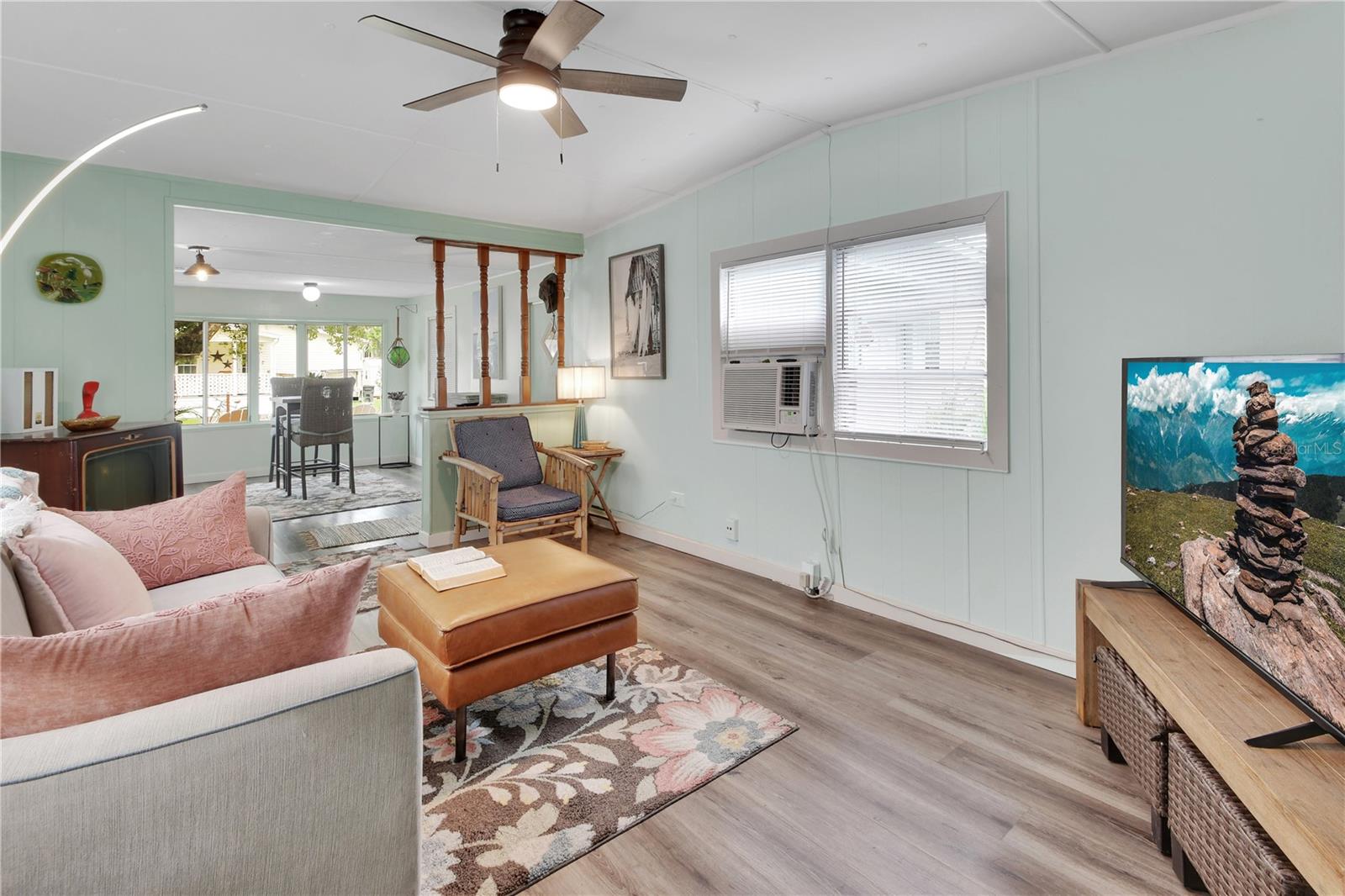 109 CYPRESS DR — photo 4