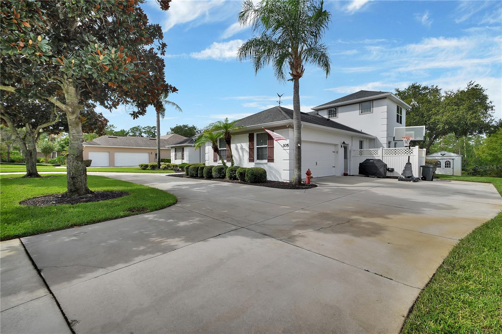 105 PINE SIDE DR — photo 4