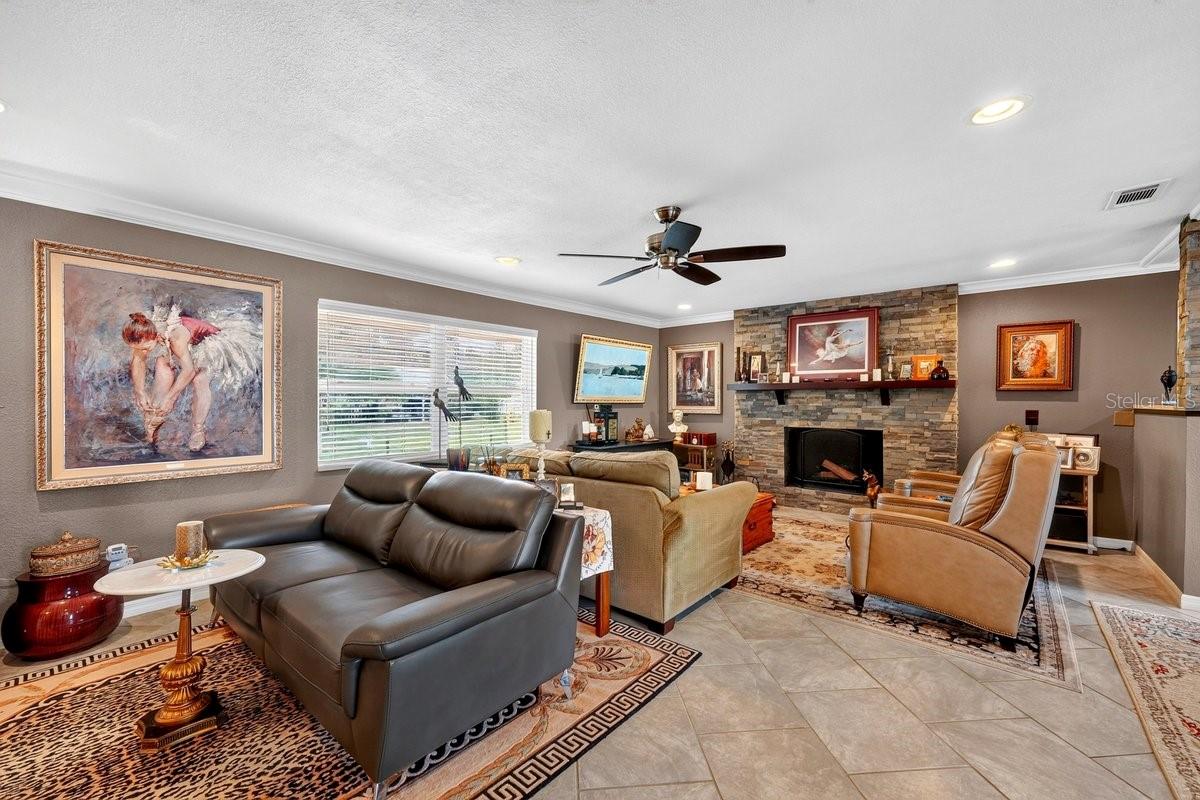 20 TWIN RIVER DR — photo 6