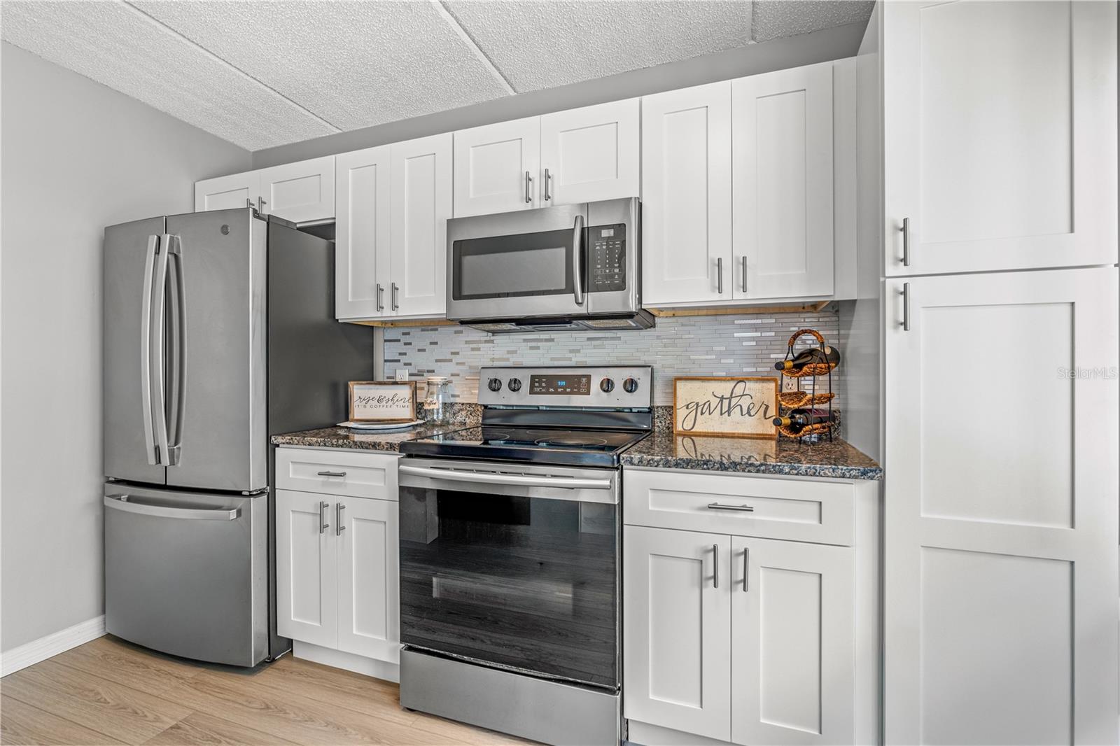 1601 BIG TREE RD #803 — photo 12