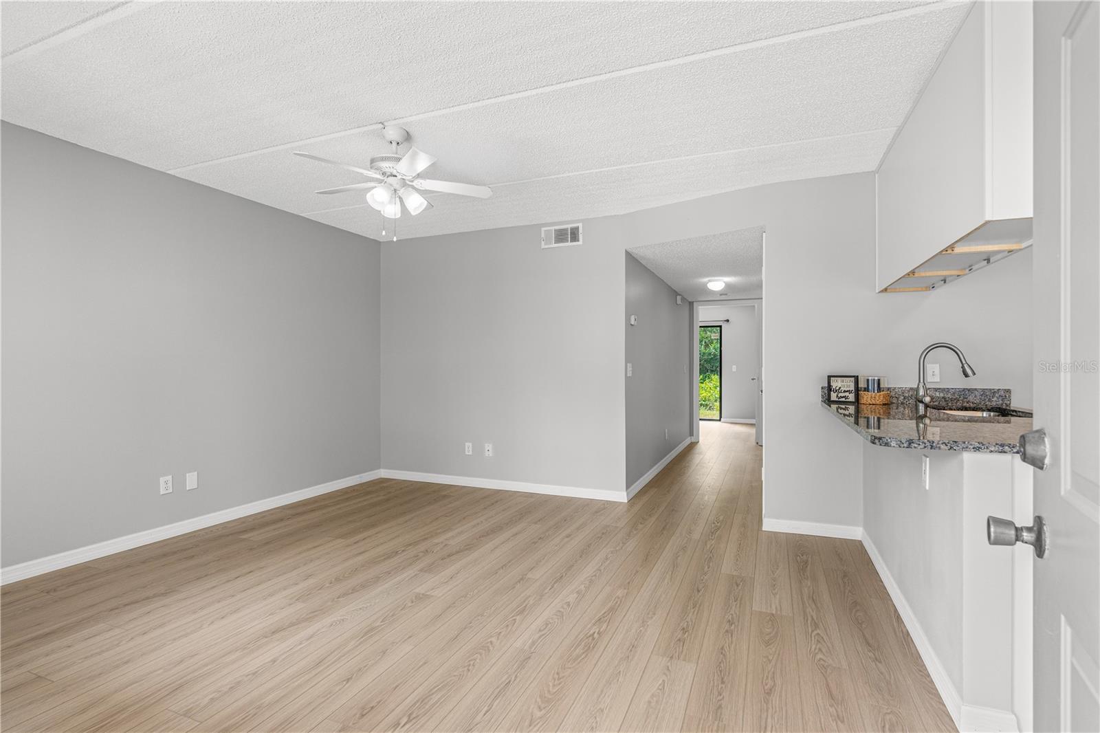 1601 BIG TREE RD #803 — photo 7