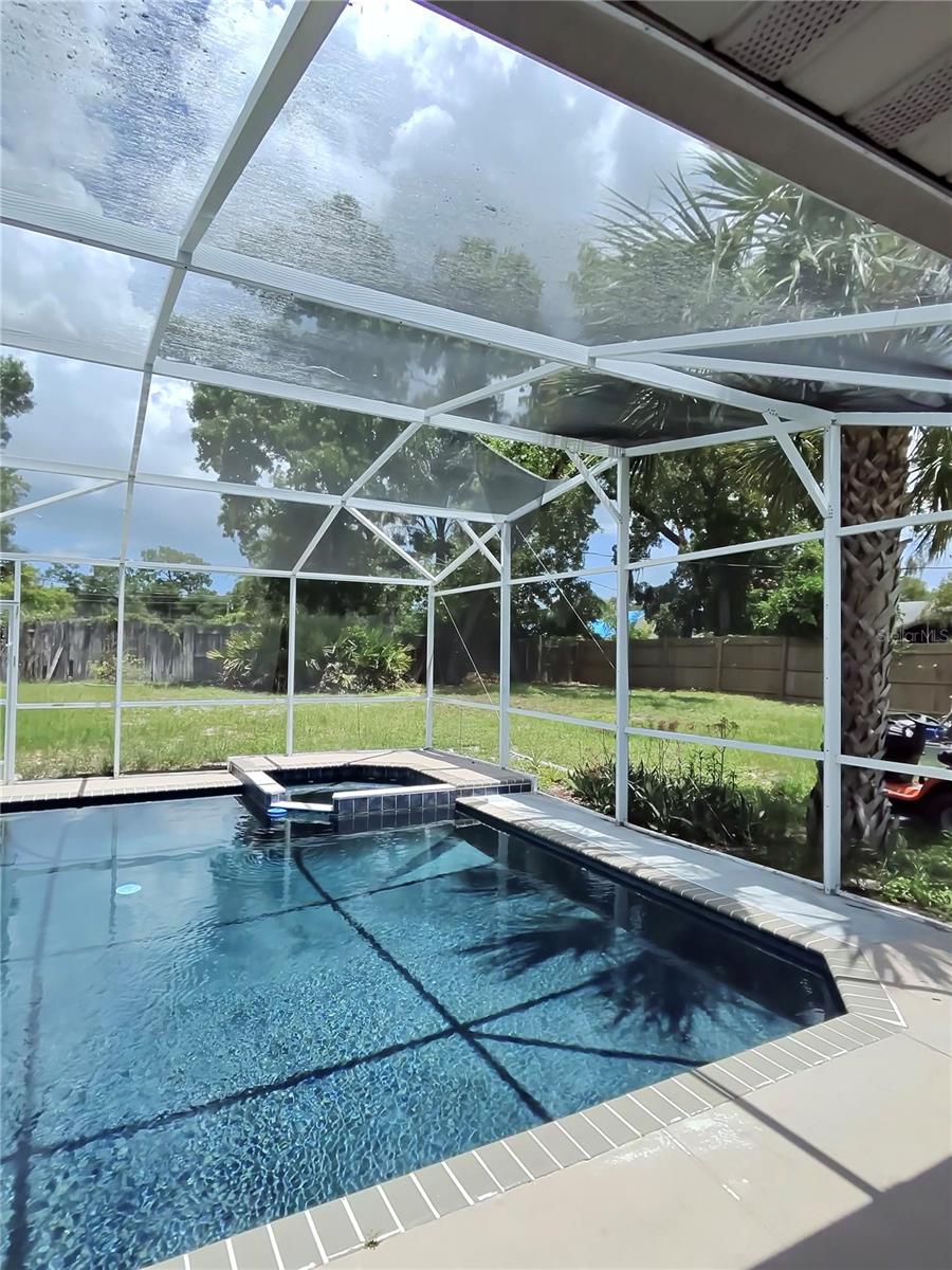 2831 ASCOT LN — photo 11