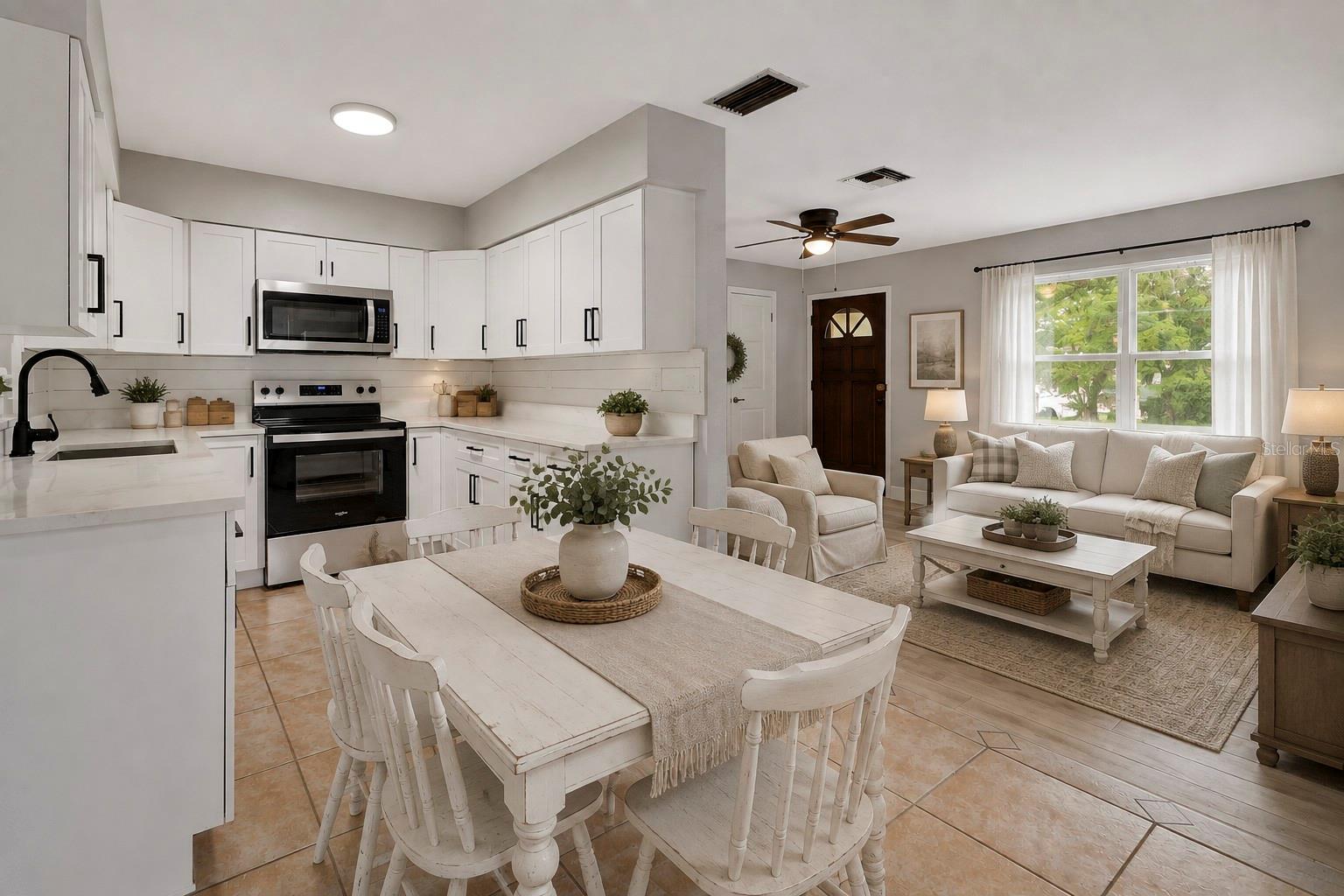 1532 N NORMANDY BLVD — photo 5