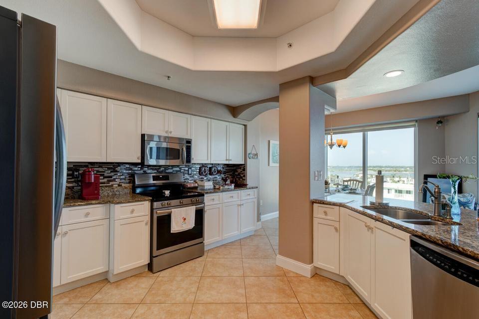 3737 S ATLANTIC AVE #401 — photo 12