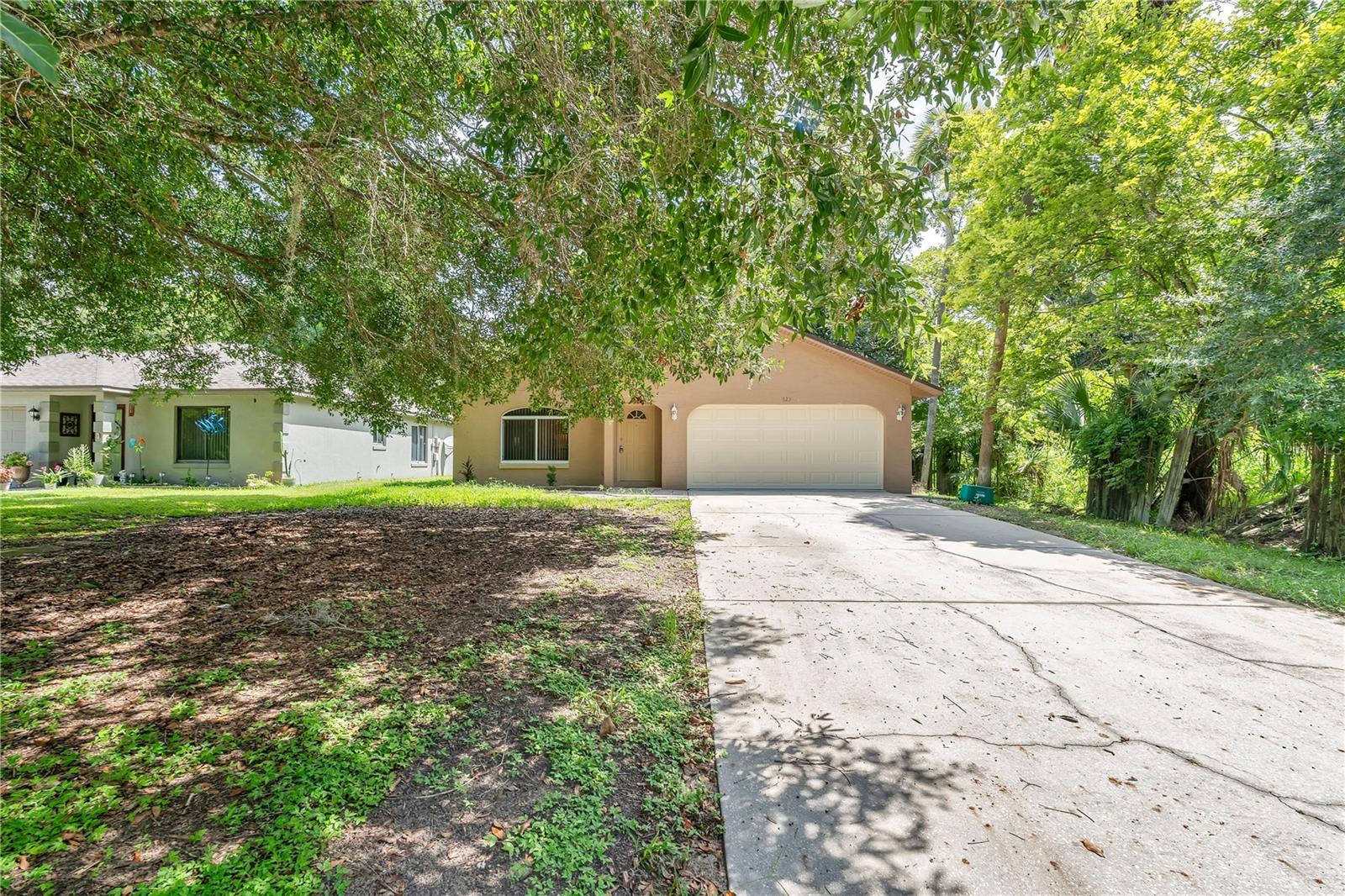 623 PARQUE DR — photo 2