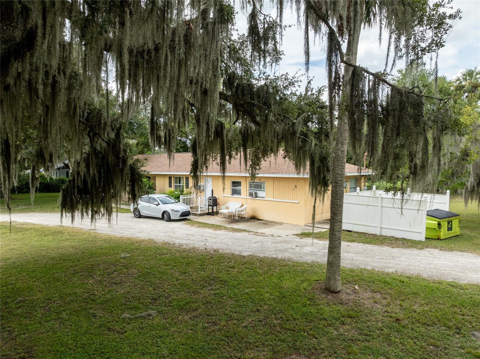 124 S CHARLES RICHARD BEALL BLVD — photo 4