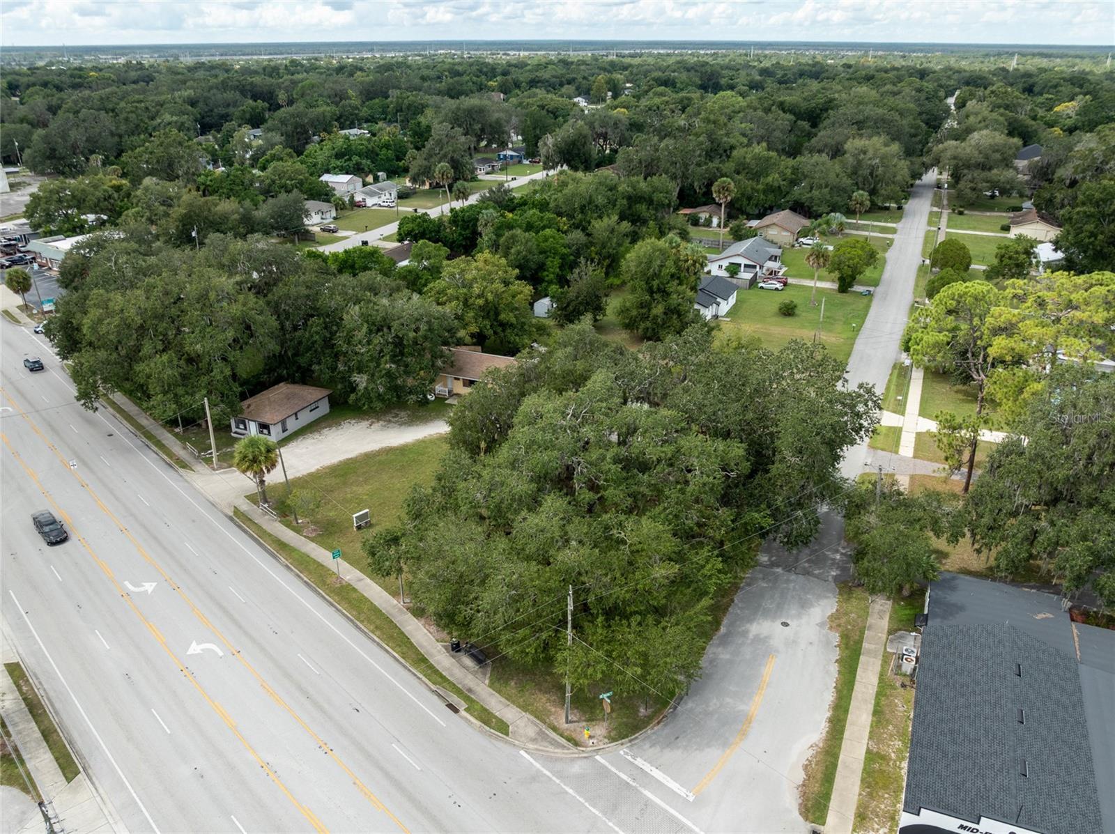124 S CHARLES RICHARD BEALL BLVD — photo 7