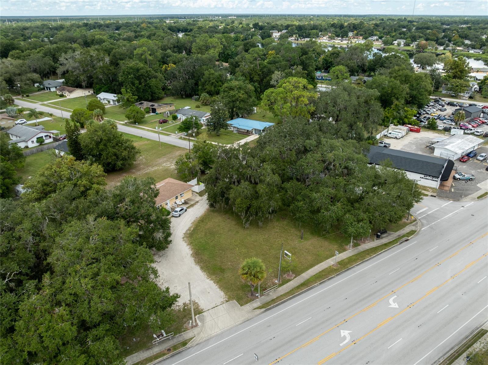 124 S CHARLES RICHARD BEALL BLVD — photo 9