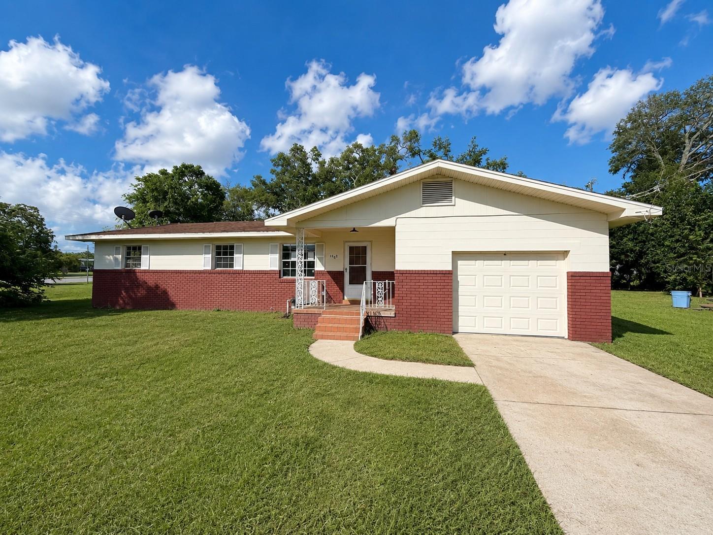 1102 OLD KINGS RD