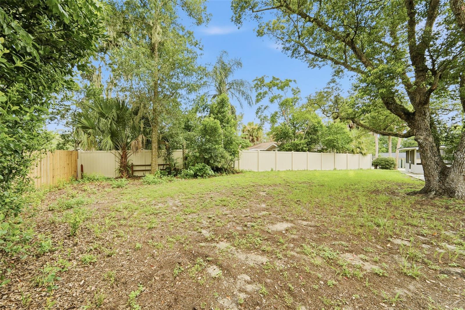 259 COLOMBA RD — photo 7