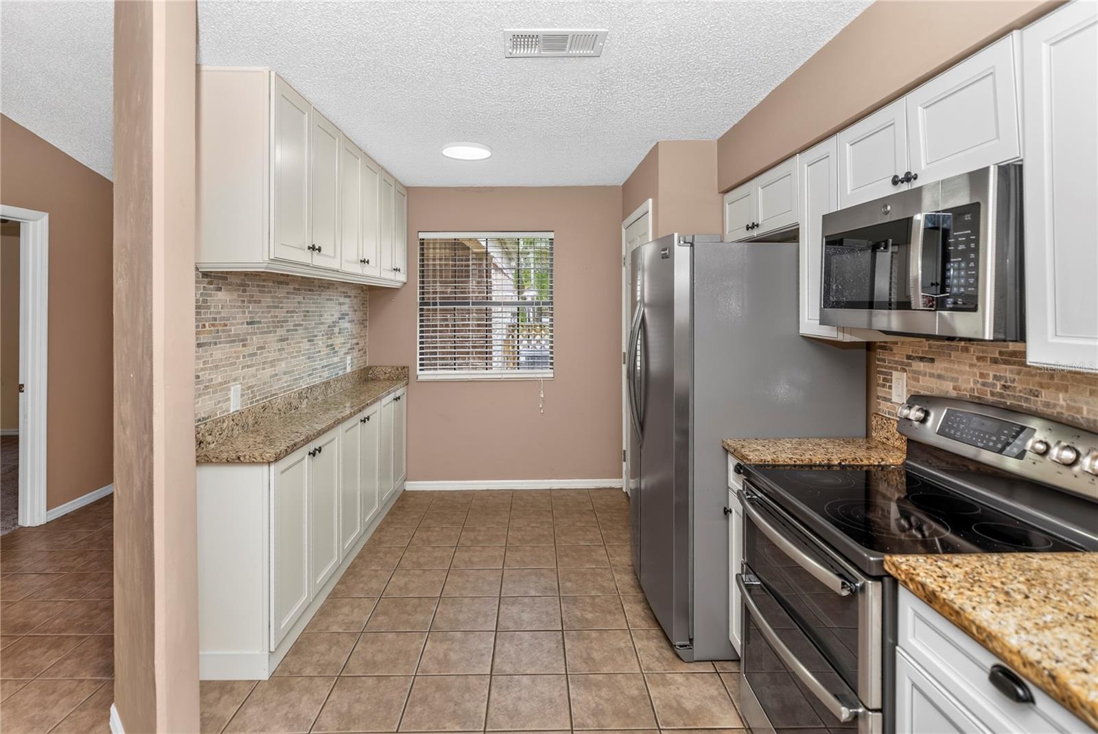 168 BERMUDA PETREL CT — photo 4