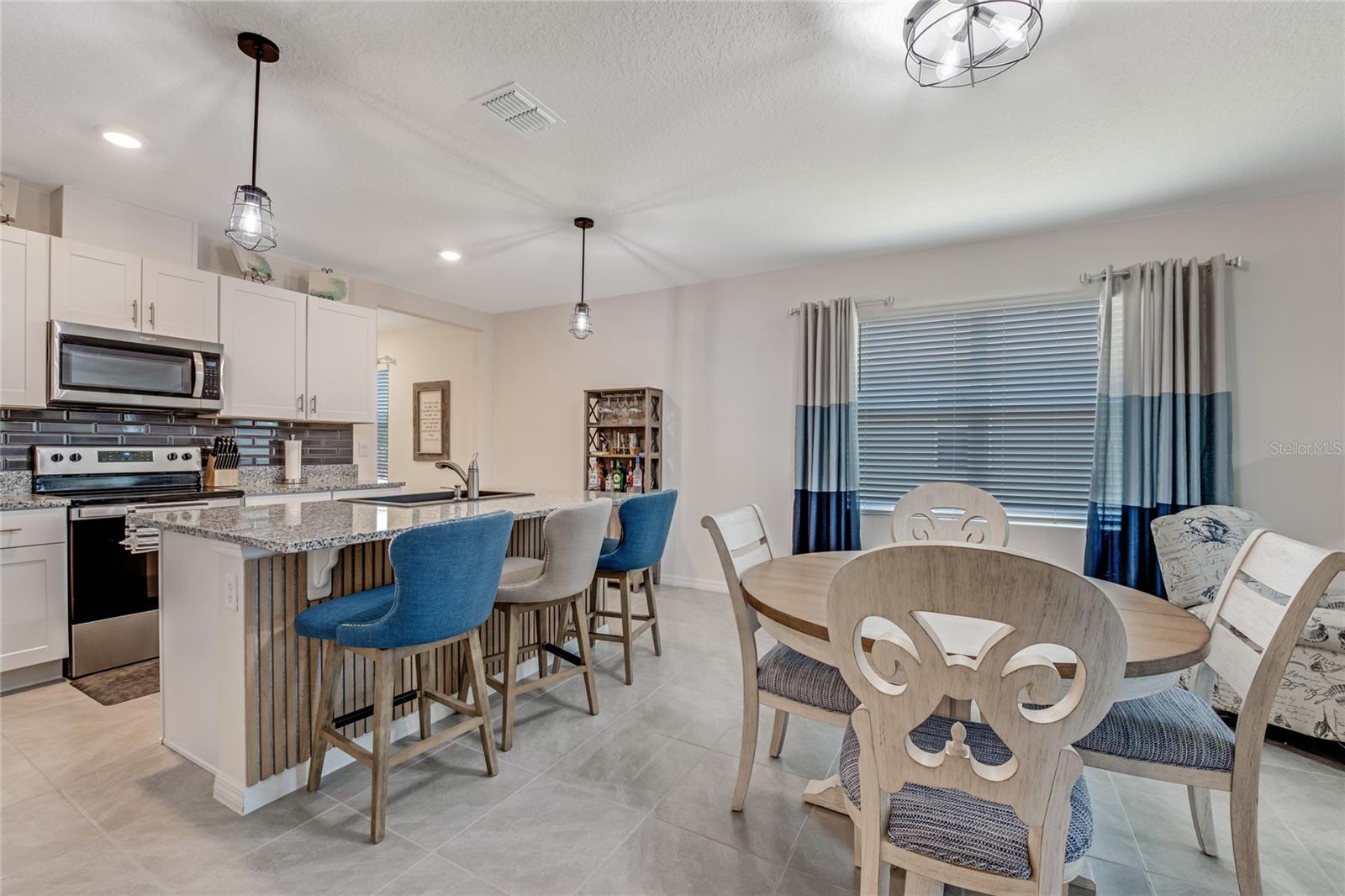 1362 CORK DR — photo 4