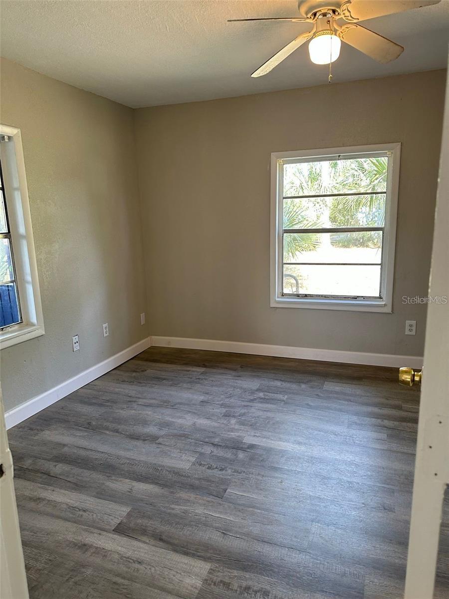 1219 W 8TH ST — photo 3