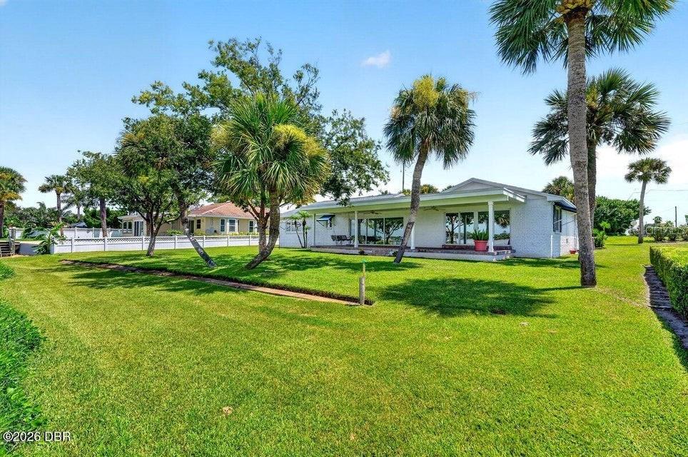 448 RIVERSIDE DR — photo 4