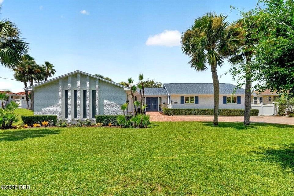 448 RIVERSIDE DR