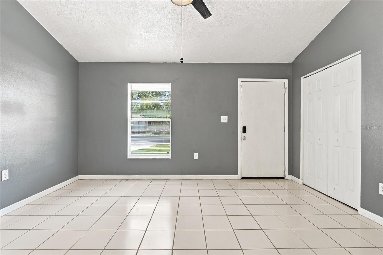 336 RIVIERA DR — photo 10