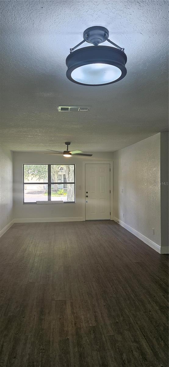 501 LOOMIS TRL — photo 8