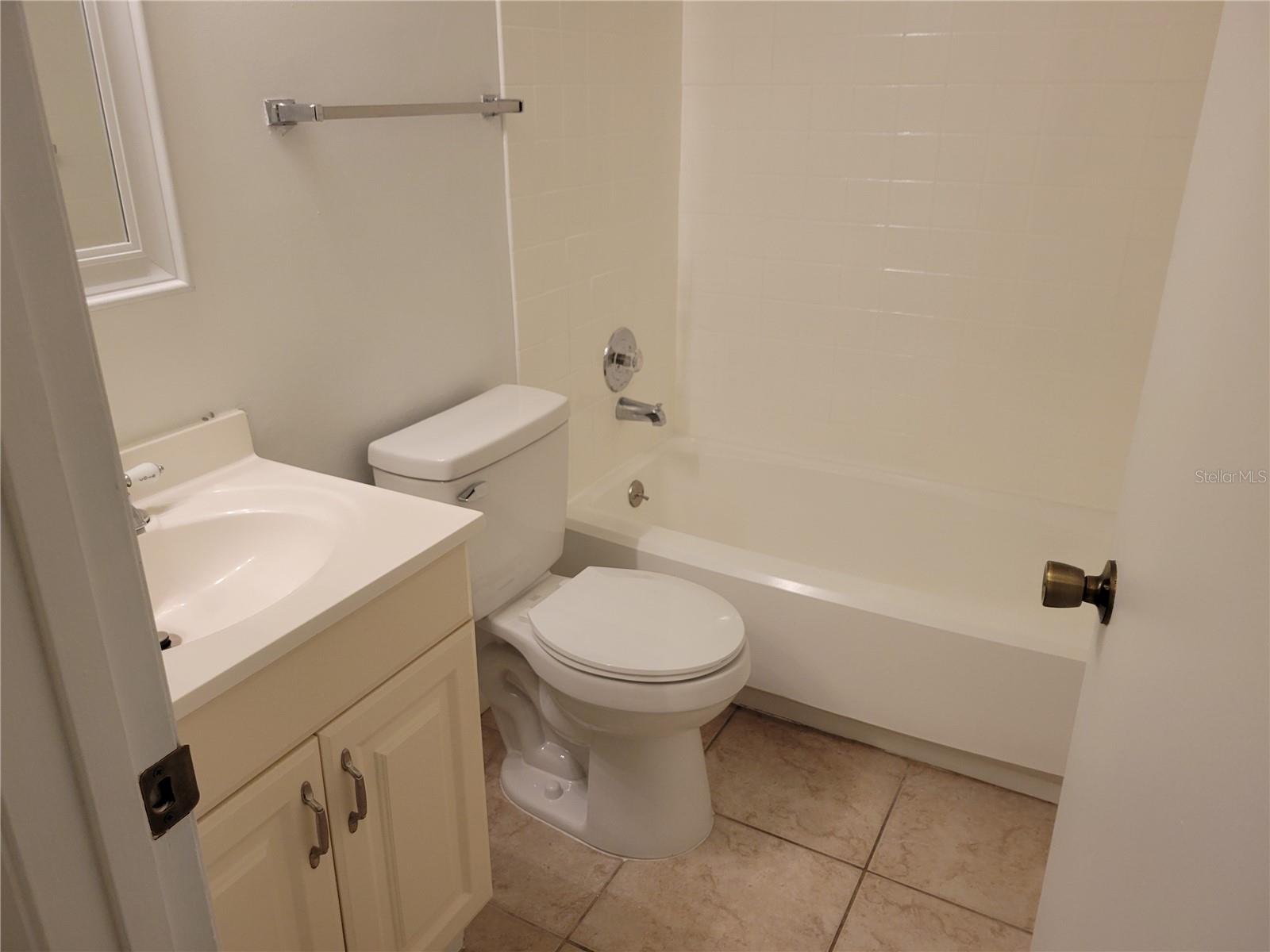 130 JASMINE WOODS CT #14A — photo 9