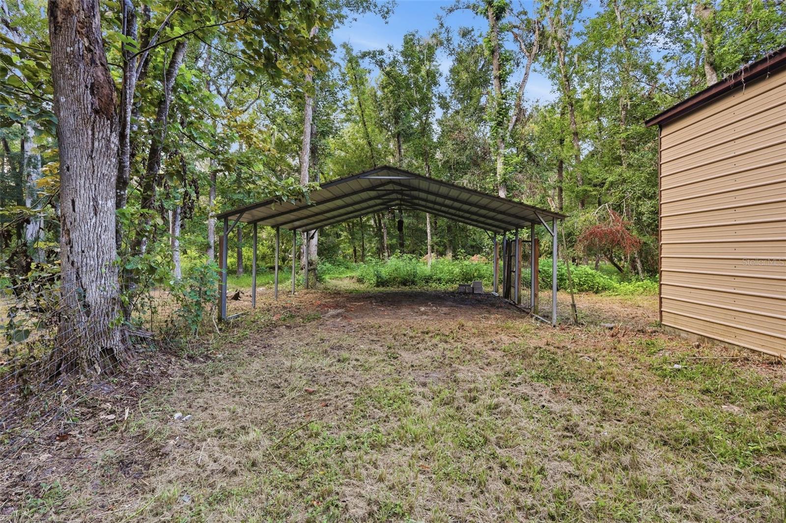 2050 MINORCA RD — photo 10