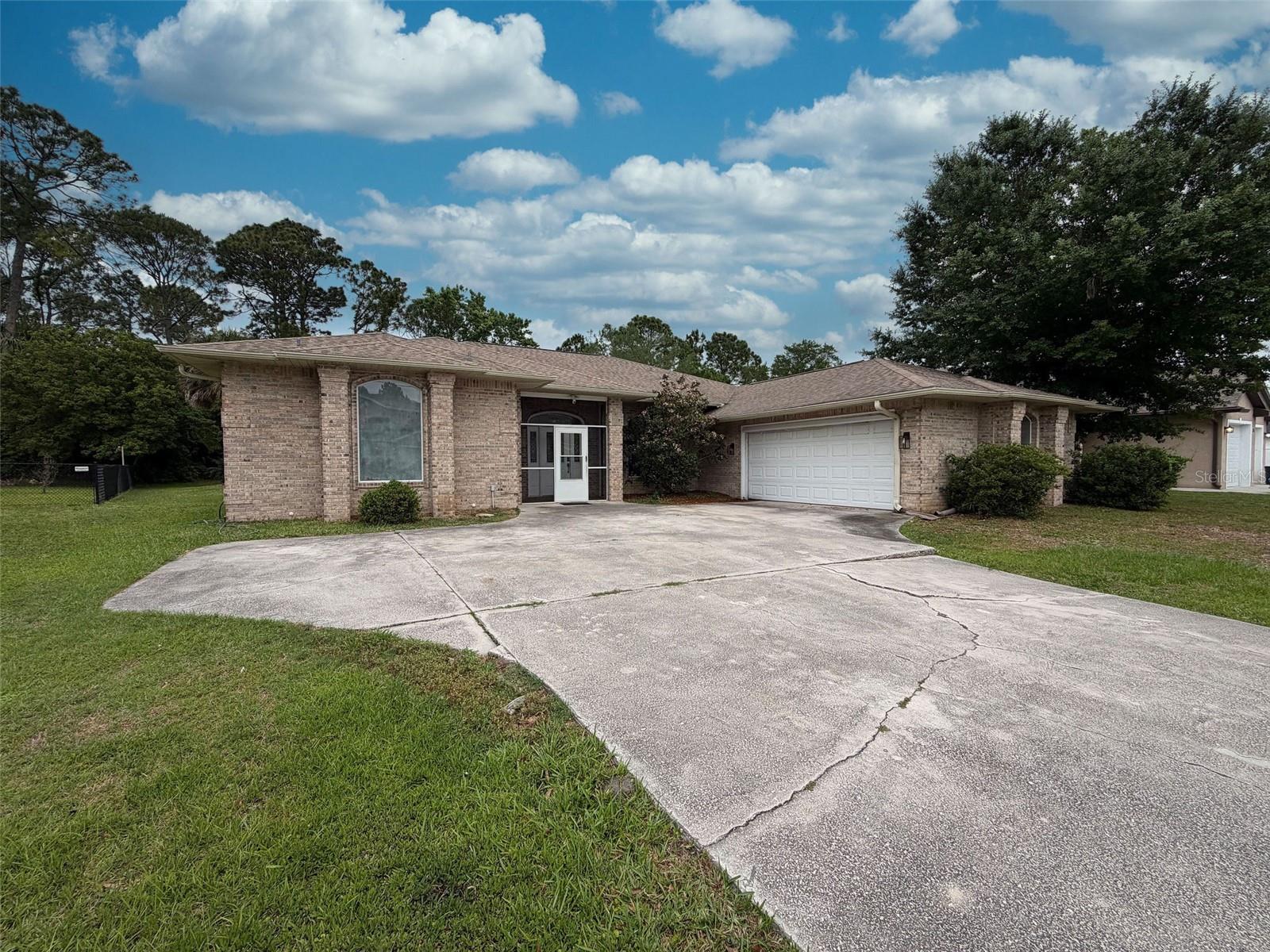 51 FANSHAWE LN