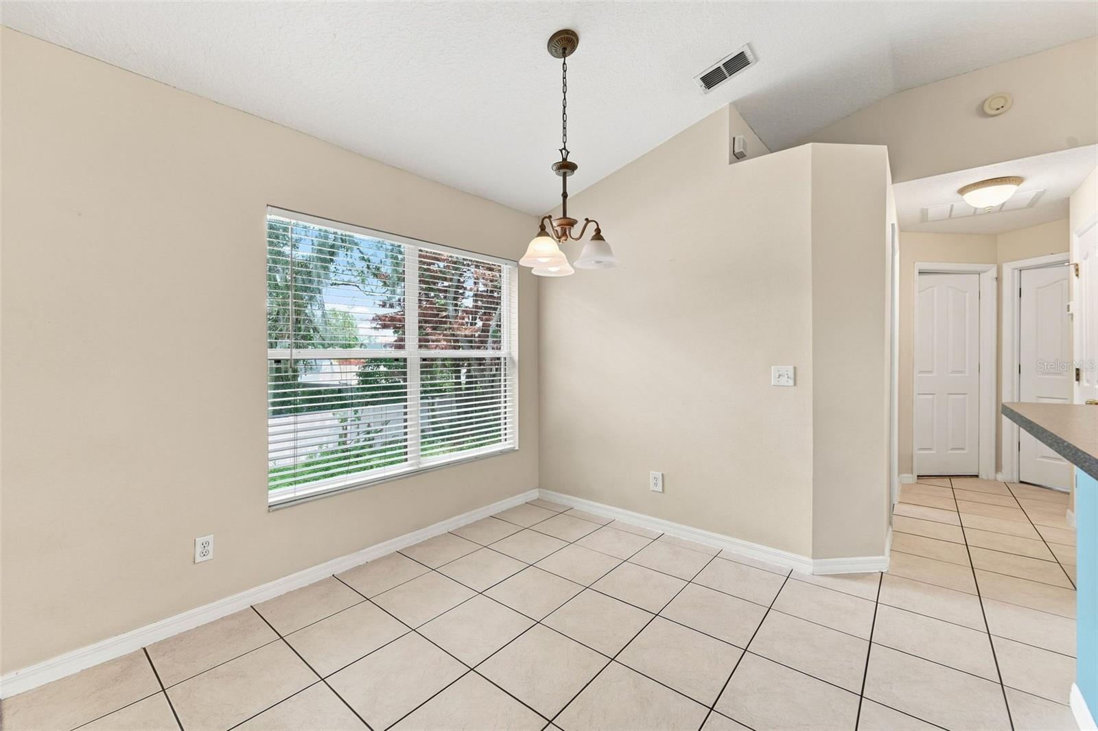 614 RED MULBERRY DR — photo 9