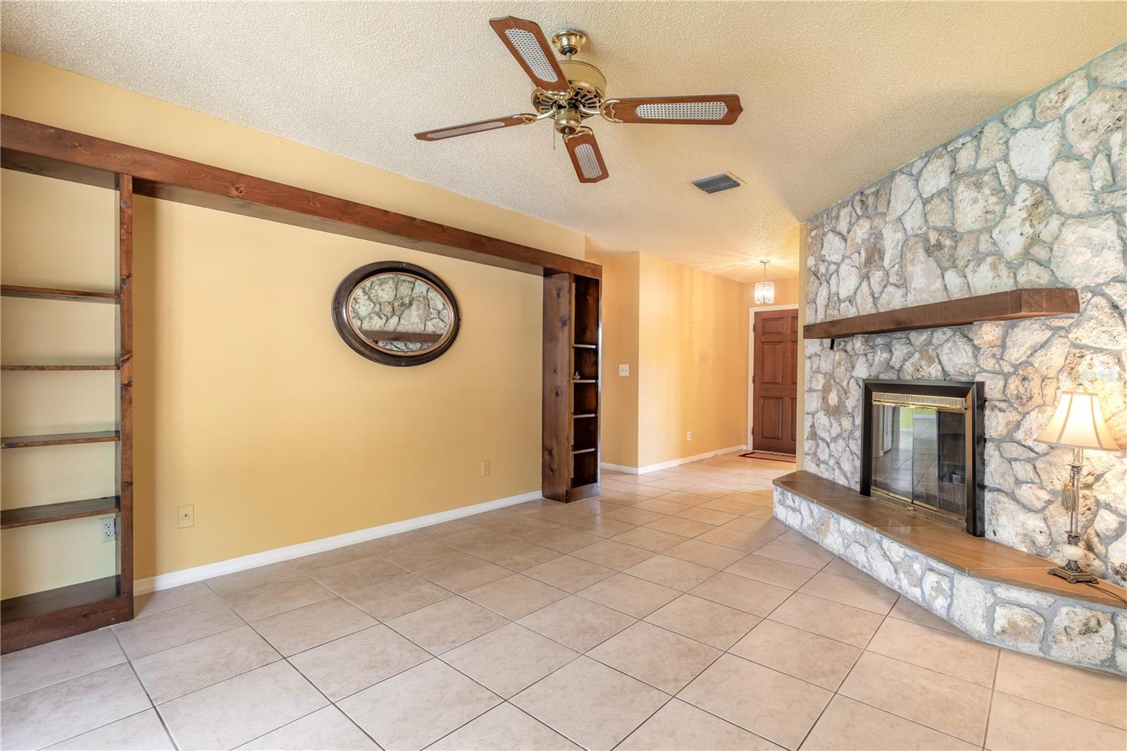 834 SWEETBRIER DR — photo 7