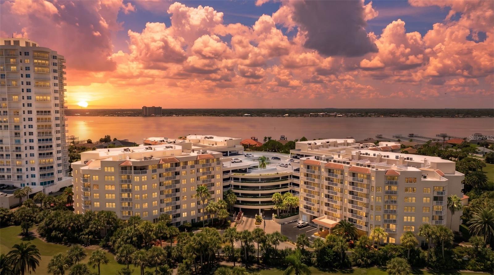 3 OCEANS WEST BLVD #5B4