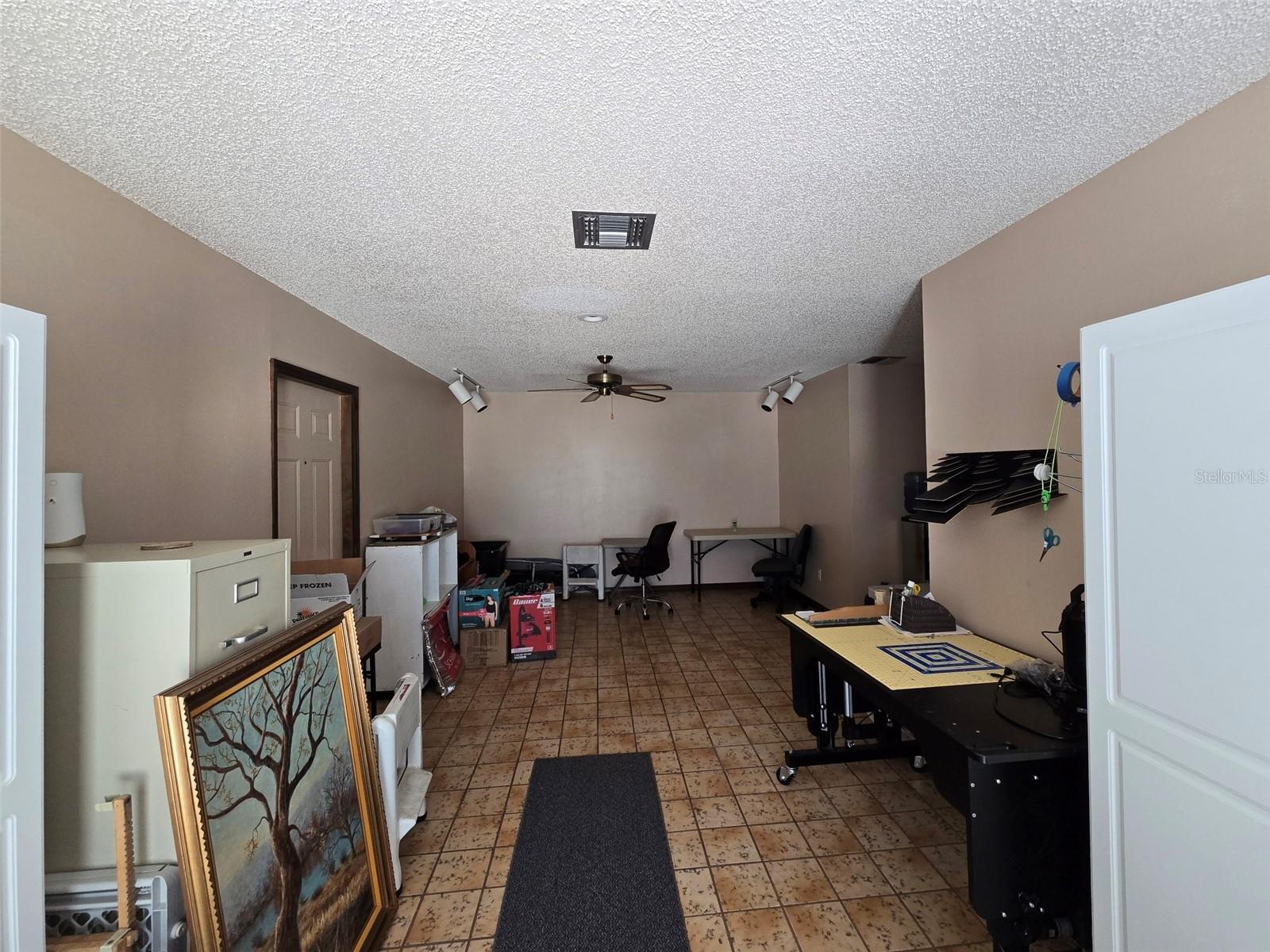 1694 BISMARCK DR — photo 11