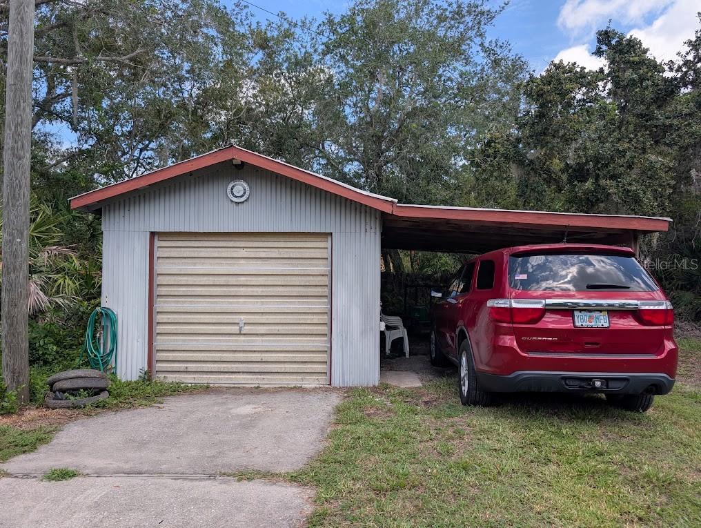 348 MITNIK DR — photo 8