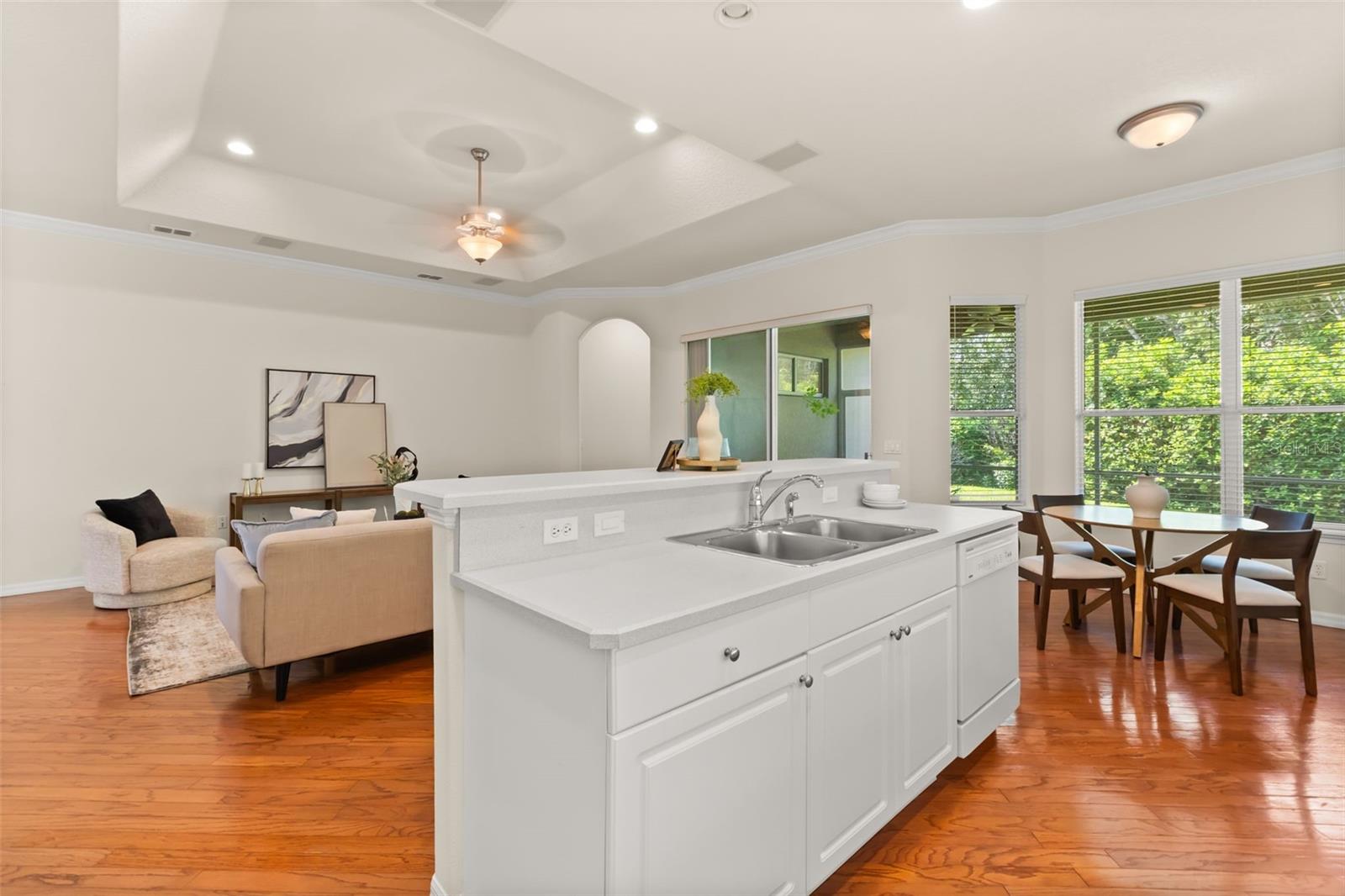 388 SOTHEBY WAY — photo 10