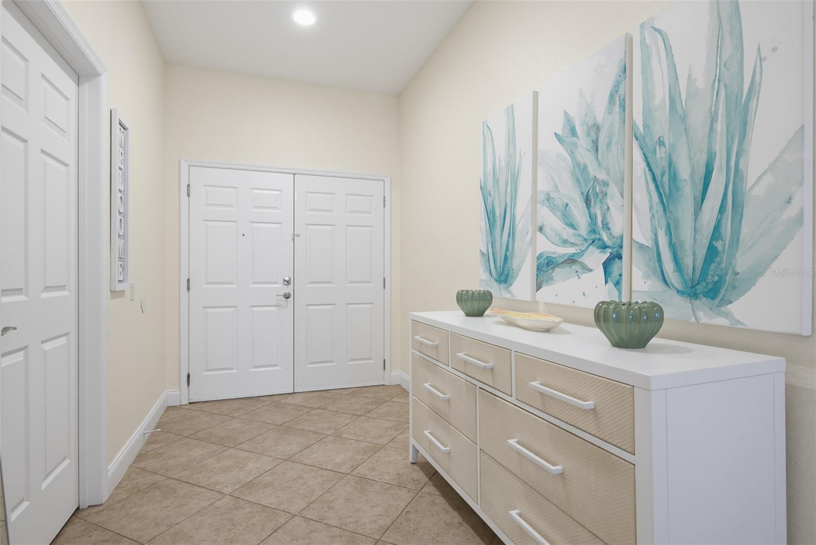 2 OCEANS WEST BLVD #103 — photo 4