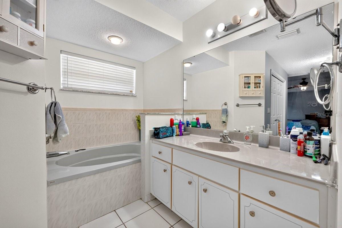 15 PINE CEDAR DR — photo 11