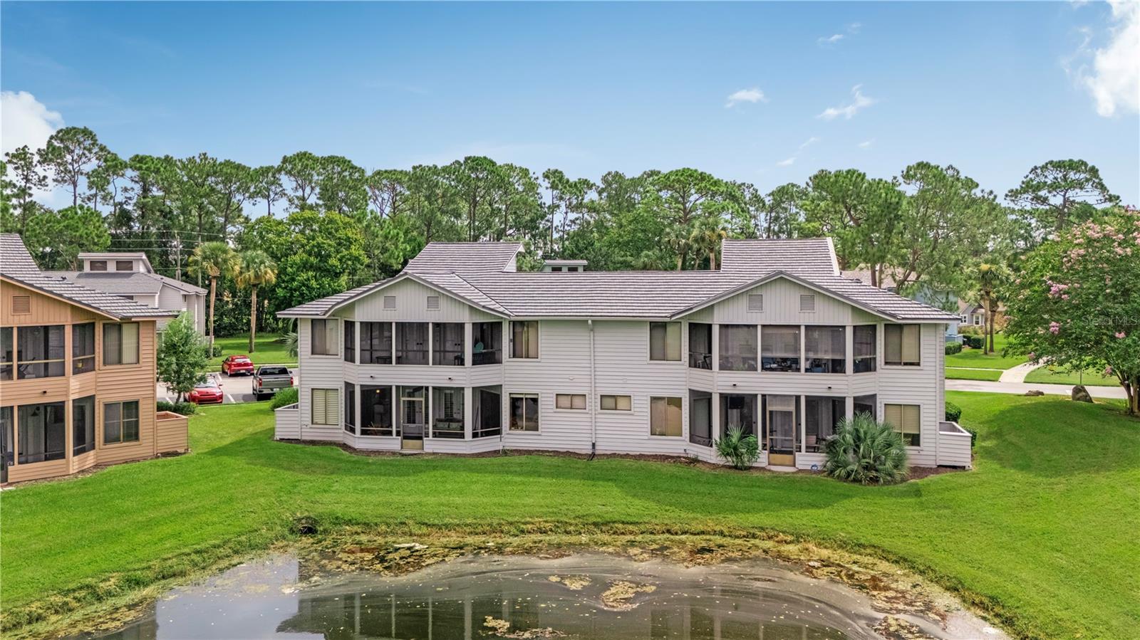 150 BLUE HERON DR #B — photo 4