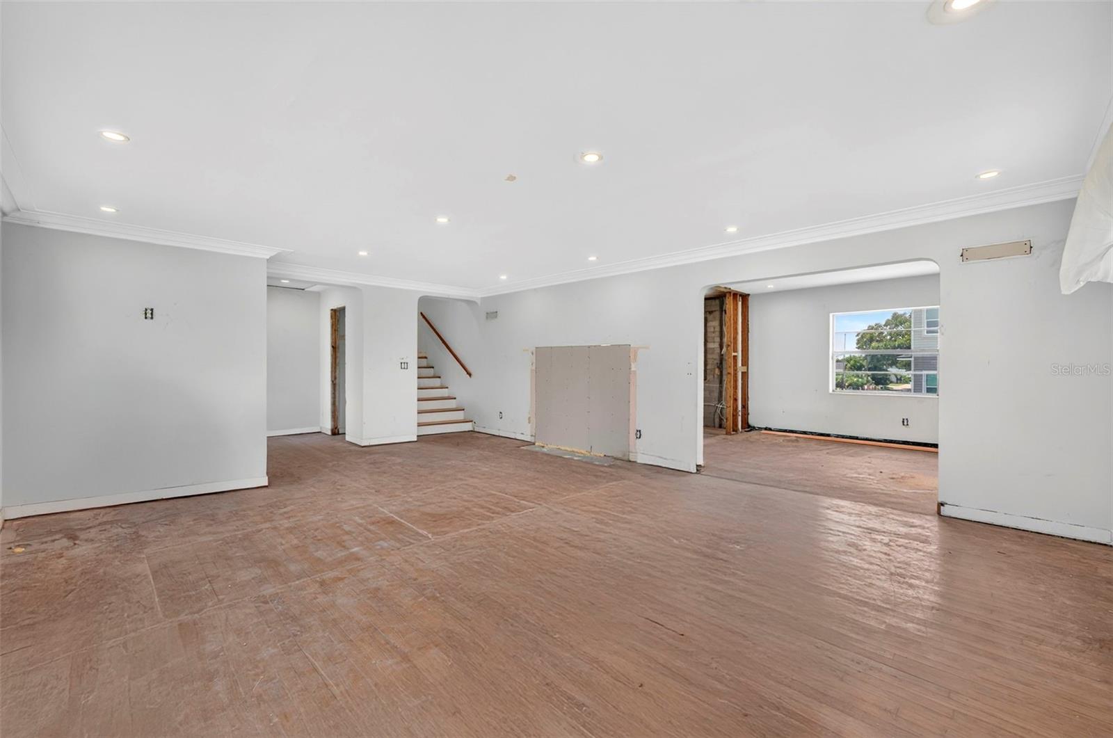 2314 S PENINSULA DR — photo 9