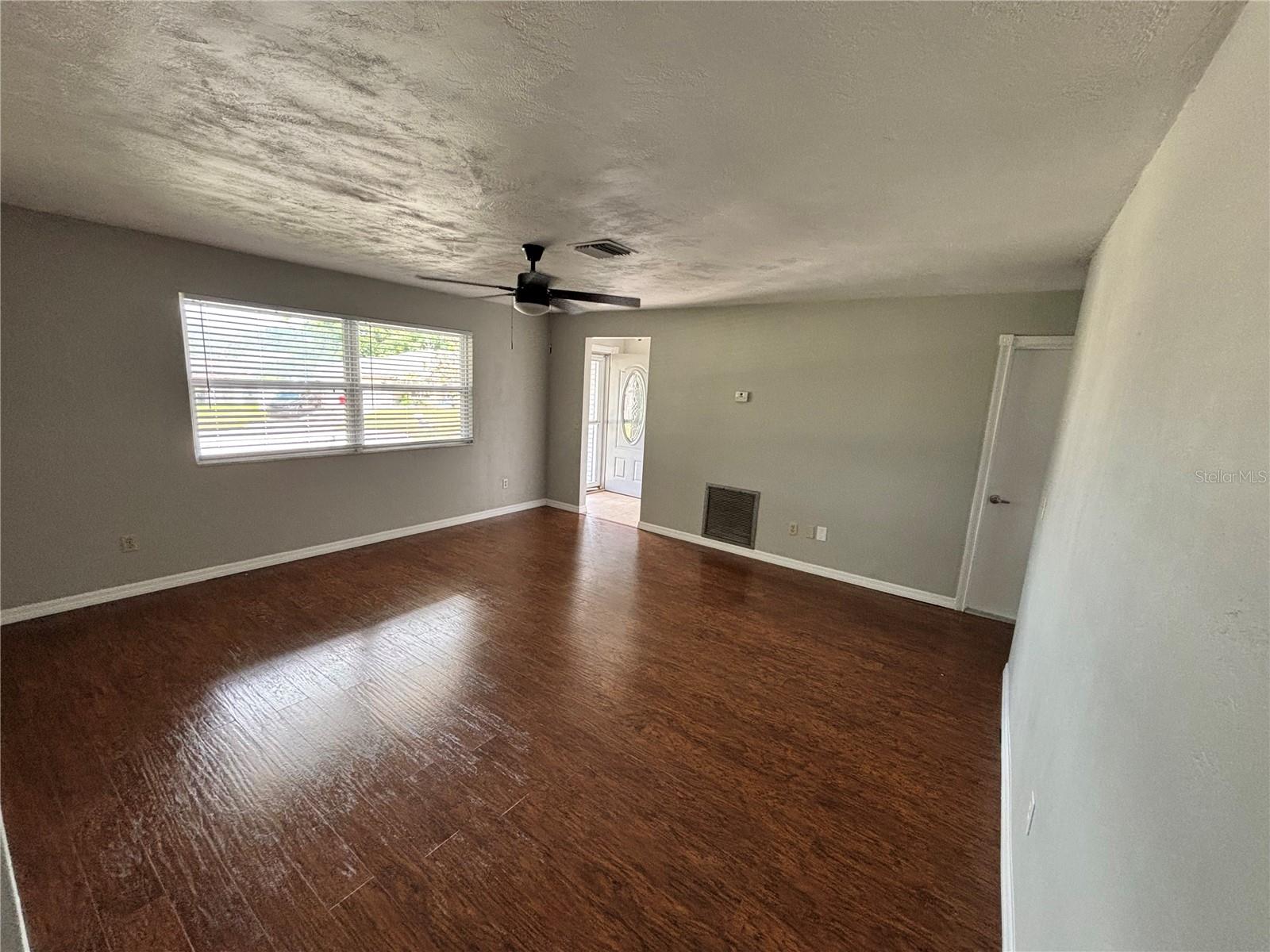 1187 MALONE CT — photo 3